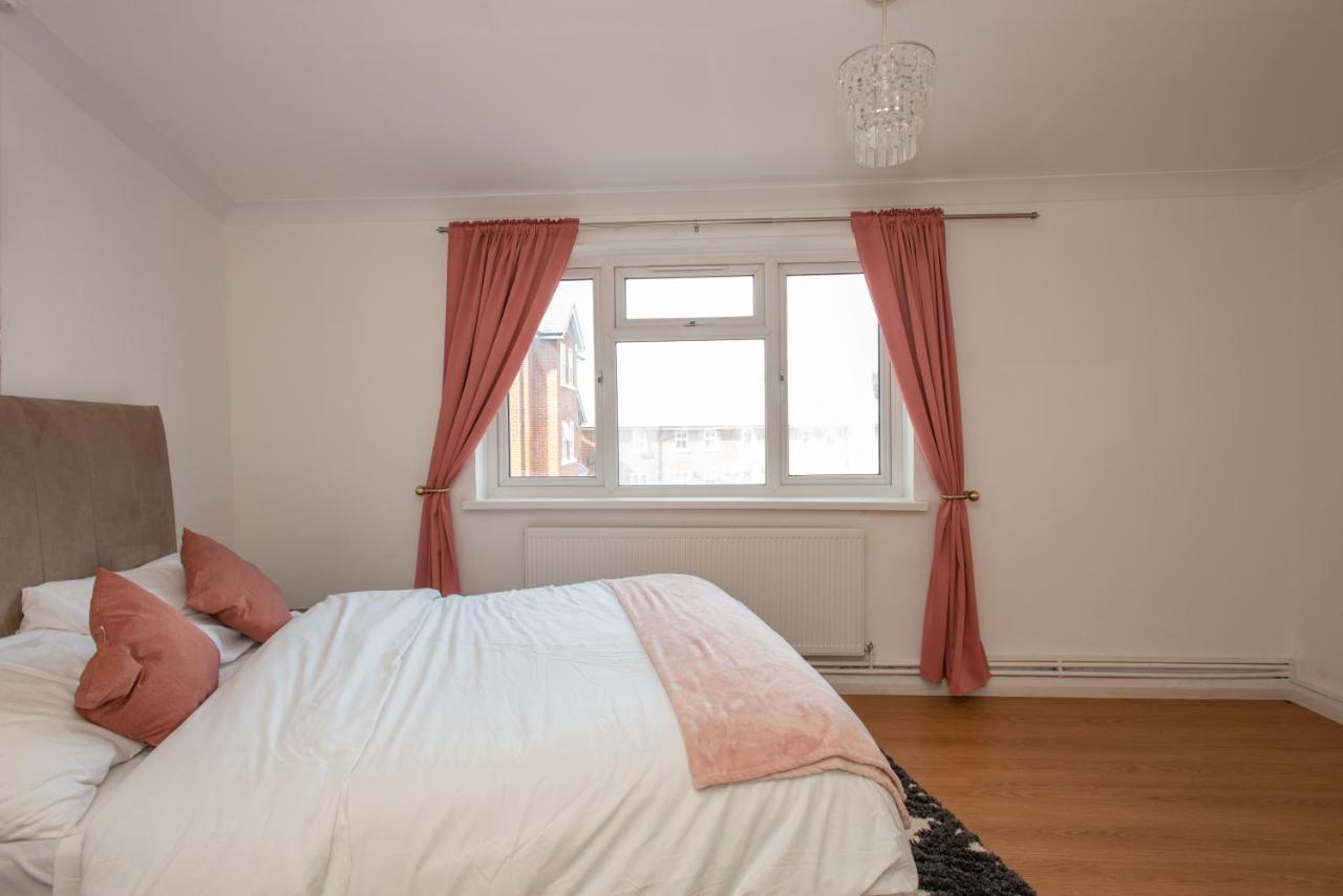 Modern Apartments In Bromley, Greater London Near Tesco And Sundridge Park Station מראה חיצוני תמונה