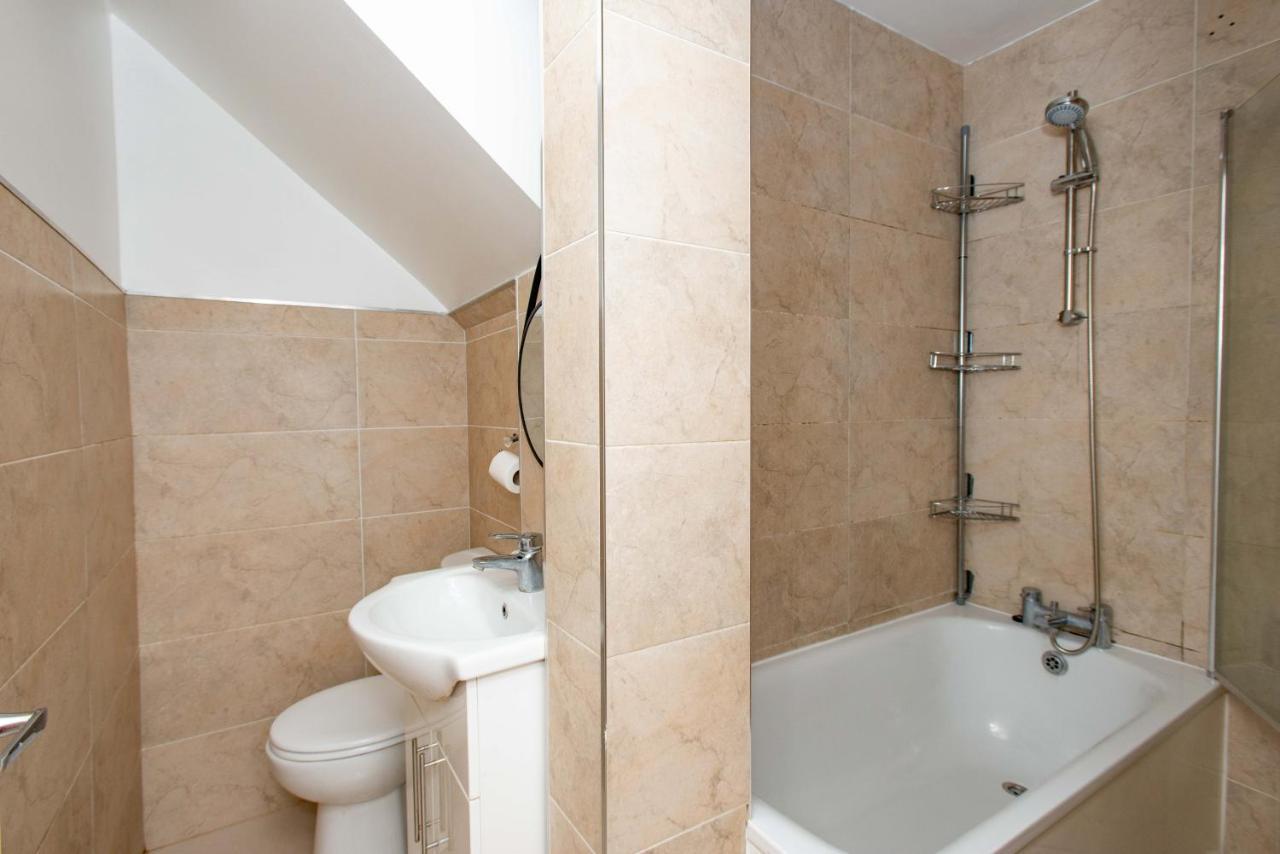 Modern Apartments In Bromley, Greater London Near Tesco And Sundridge Park Station מראה חיצוני תמונה